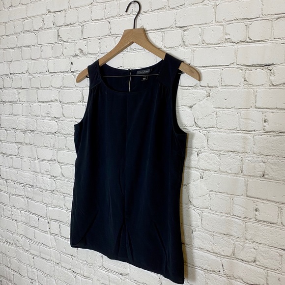 St. John Black Silk Sleeveless Top Size 6 - Picture 3 of 7